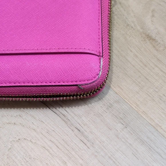 Kate Spade Vibrant Pink Wallet. Well Loved. Has Some Wear On The Edges - Picture 3 of 10